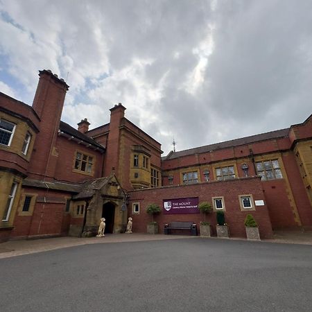 The Mount Country Manor Hotel & Golf Wolverhampton Exterior foto