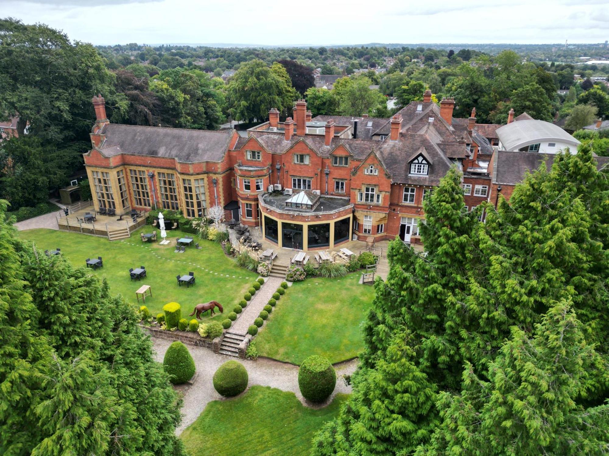 The Mount Country Manor Hotel & Golf Wolverhampton Exterior foto