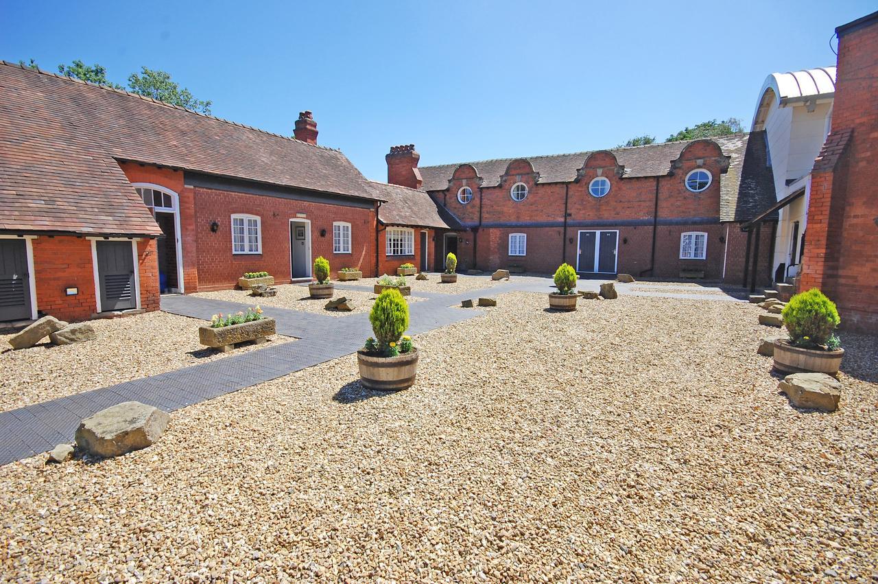 The Mount Country Manor Hotel & Golf Wolverhampton Exterior foto