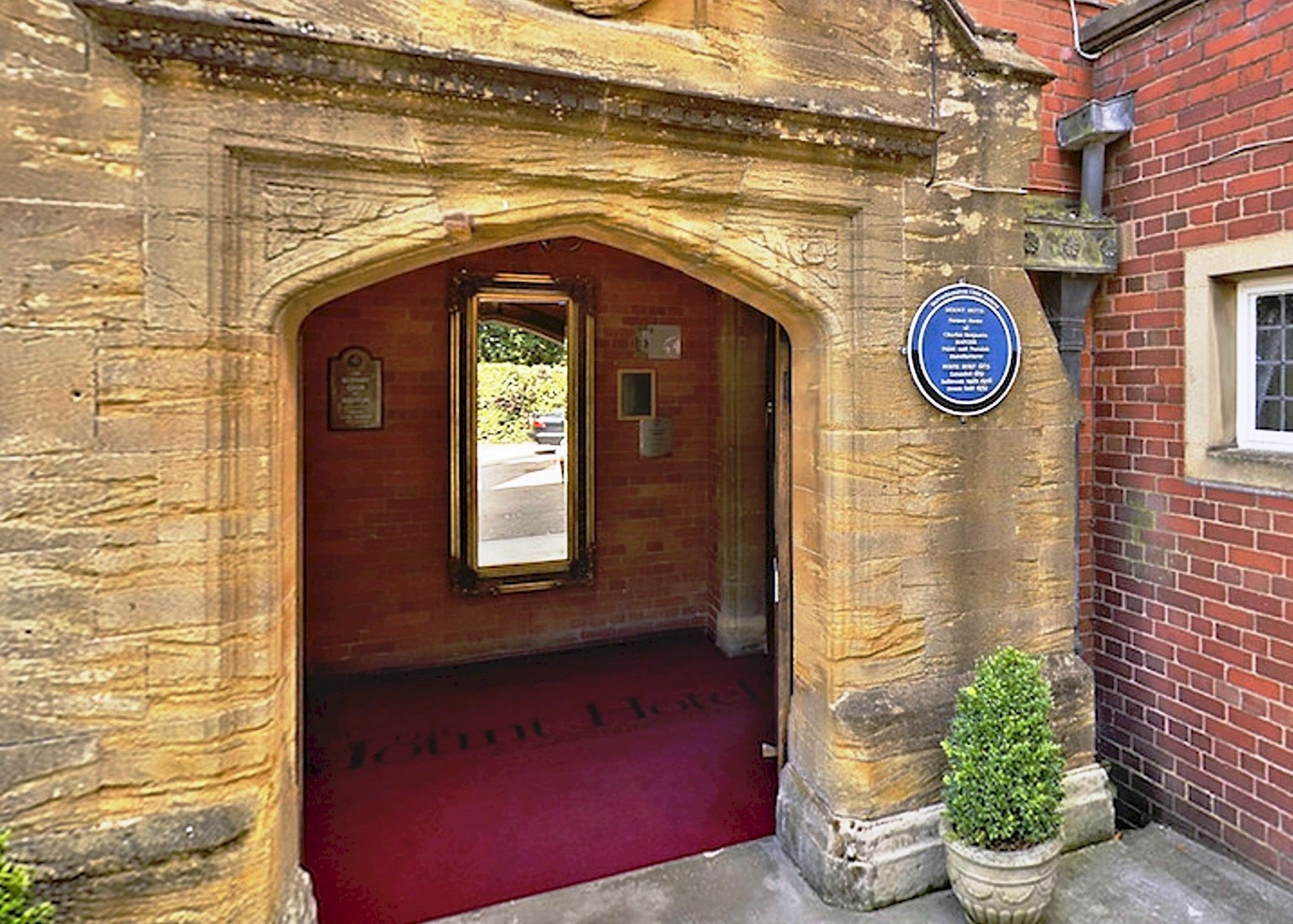 The Mount Country Manor Hotel & Golf Wolverhampton Exterior foto